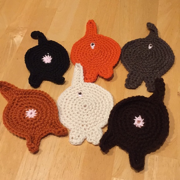 violetsknitwear Other - Set of six cats butt coasters